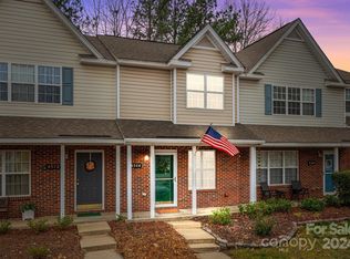 8368 Rudolph Rd, Charlotte, NC 28216