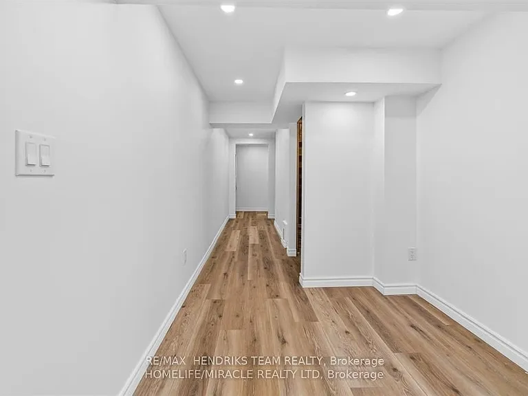 7353 Marvel Dr — Photo 27