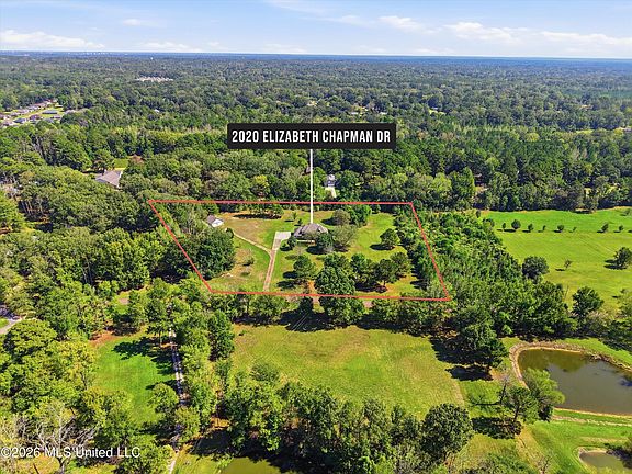 3rd image of 2020 Elizabeth Chapman Dr