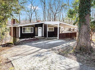 25 Woodland Rd, Pleasantville, NY 10570
