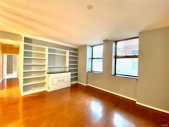 3rd image of 10 Foery Dr APT 104