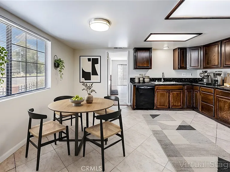 5546 McLennan Ave — Photo 11
