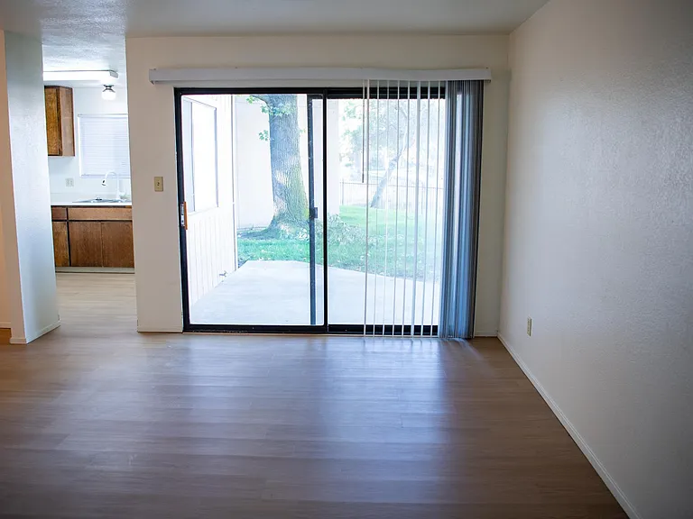 2905 Niagra St #159 — Photo 6
