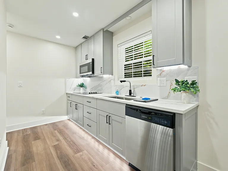 582 Hamilton E Holmes Dr NW — Photo 20