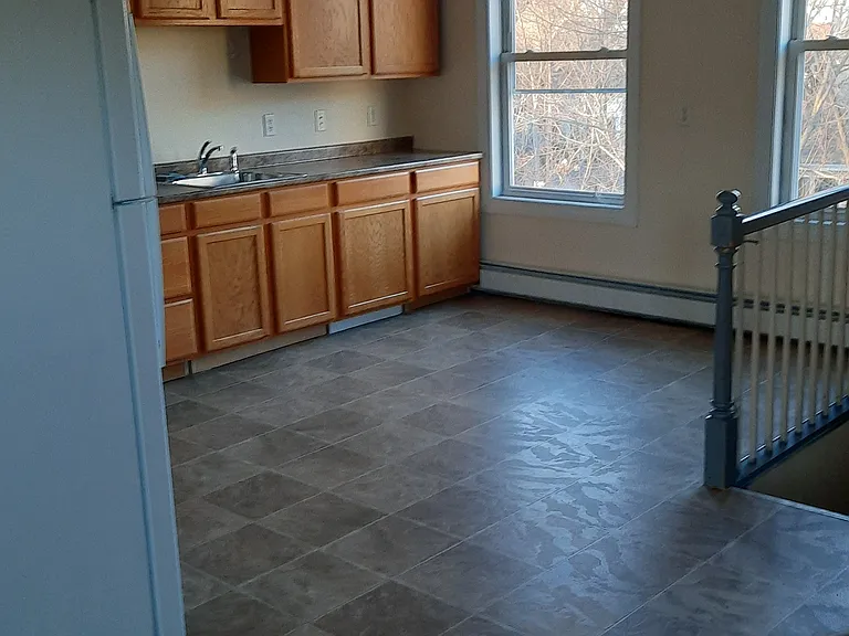 184 Windham Rd #3 — Photo 1