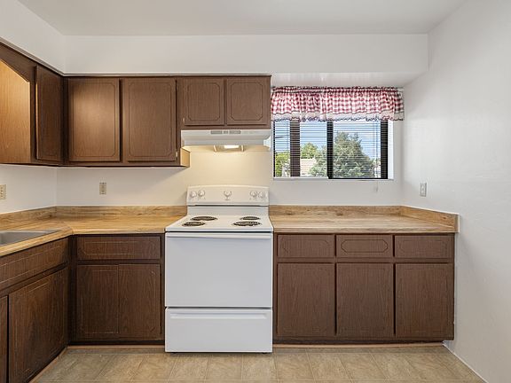 5th image of 1299 N Tapadero Dr APT A