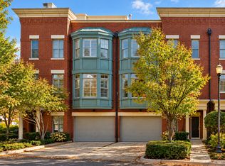 157 River Walk Ct, Elgin, IL 60120