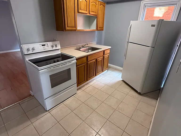 43 Bedford St #2 — Photo 8