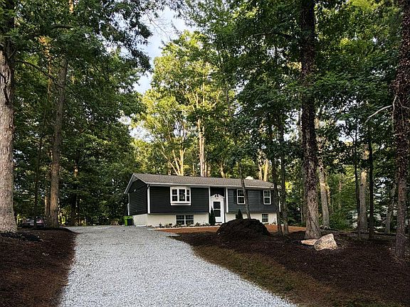 2nd image of 14605 Adel Dr