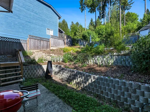 235 Shore Rd #B, Lake Cowichan, BC V0R 2G0