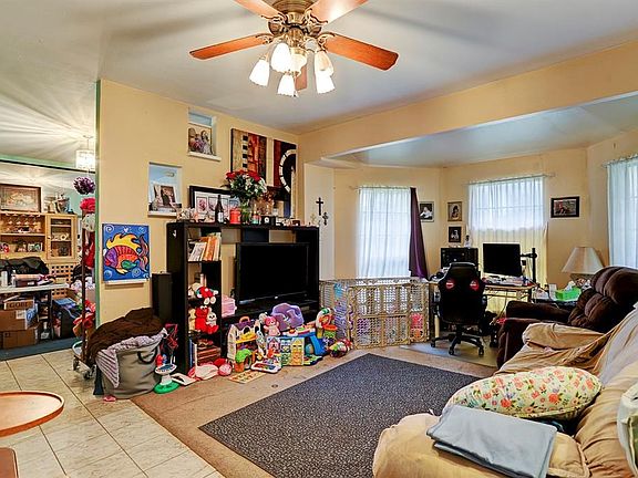 5th image of 2515 Ideal St