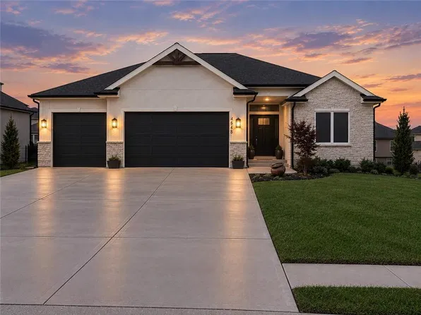 4548 NE Seneca Ter, Lees Summit, MO 64064