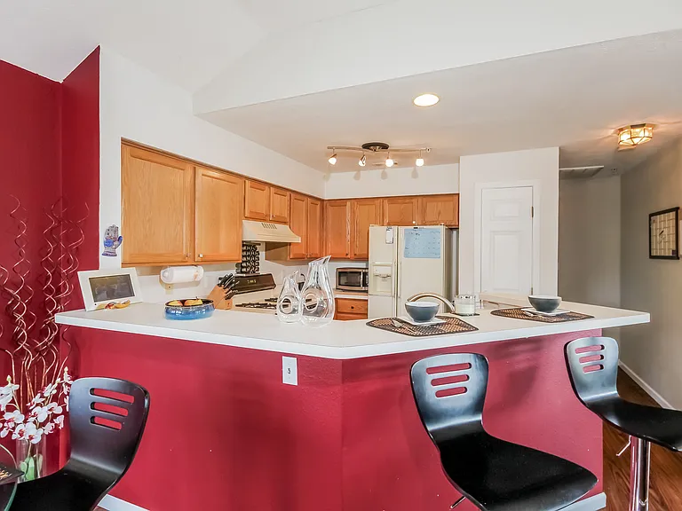 1723 Coburn Ct — Photo 9