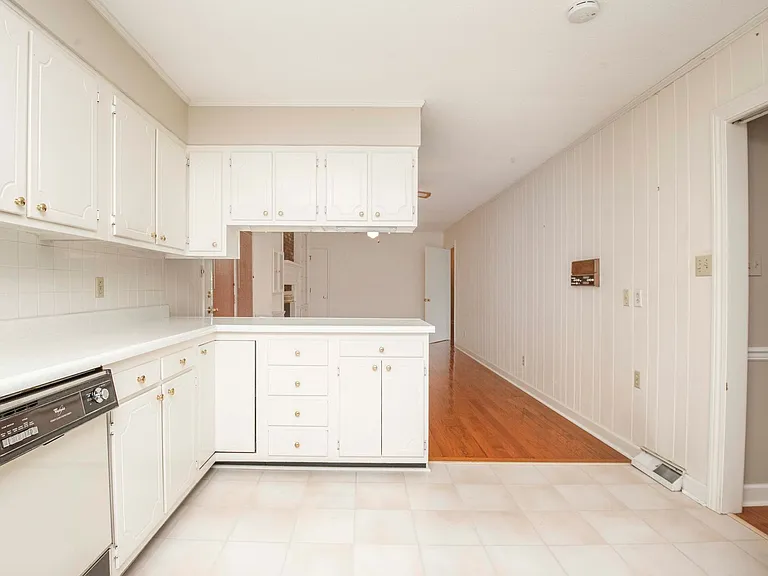 3924 Arline Dr — Photo 15