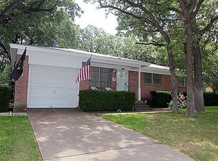 4216 McComas Rd, Haltom City, TX 76117