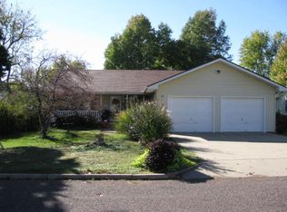 447 W Wishart St, Monett, MO 65708