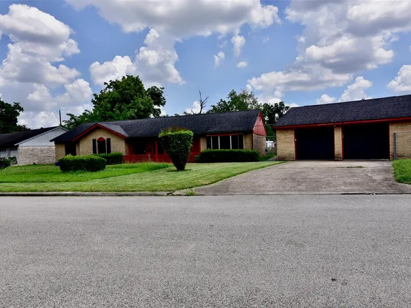 134 Weatherly Way, Houston, TX 77022