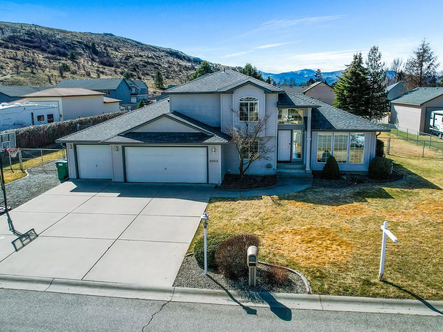 20312 E Cloverdale Ct, Greenacres, WA 99016 Zillow