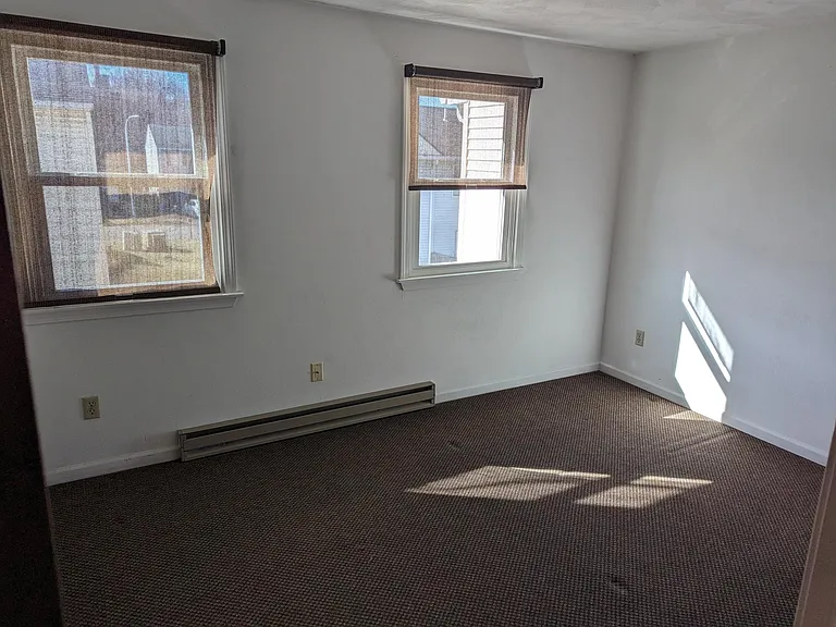 27 Starr Ave — Photo 15