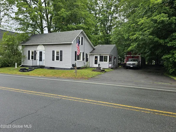 11 Plank Road, Poestenkill, NY 12140