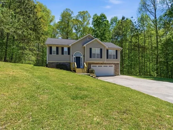 101 Brookcliff Ct, Temple, GA 30179