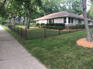 655 Western Ave, Glen Ellyn, IL