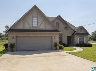 200 Farmingdale Trce, Harpersville, AL 35078