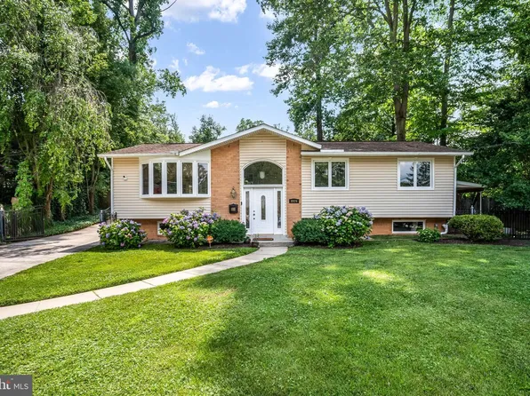 8926 Cromwell Dr, Springfield, VA 22151