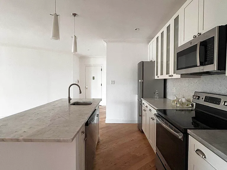 101 Ocean Pkwy #6B — Photo 4