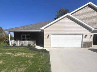176 Chestnut Ln, Bluffton, OH 45817