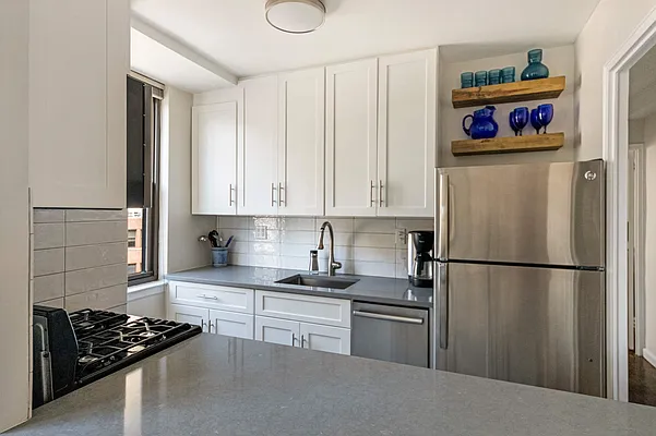 Sold by Compass | media 6