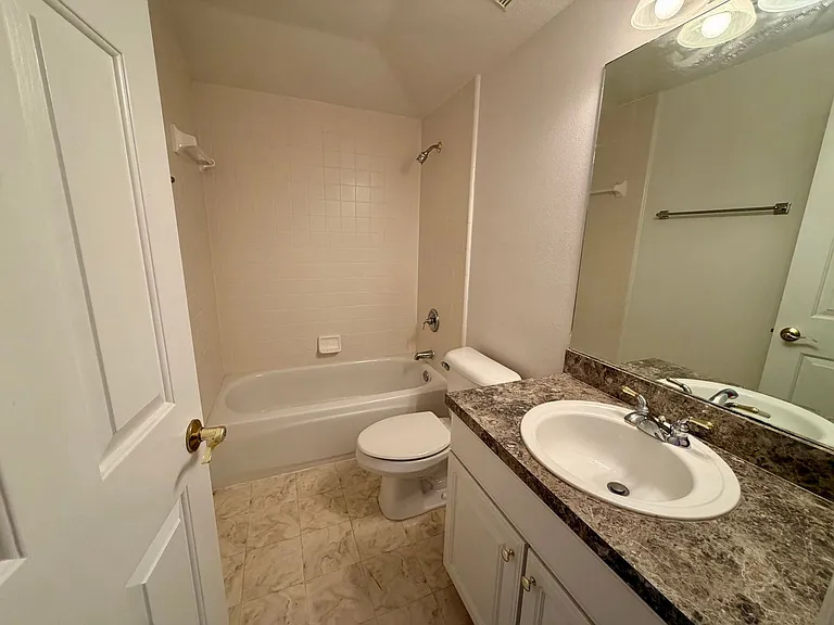 4554 Shanewood Ct — Photo 9