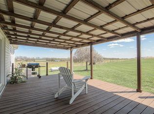 15665 Metro Ave, Bonner Springs, KS 66012