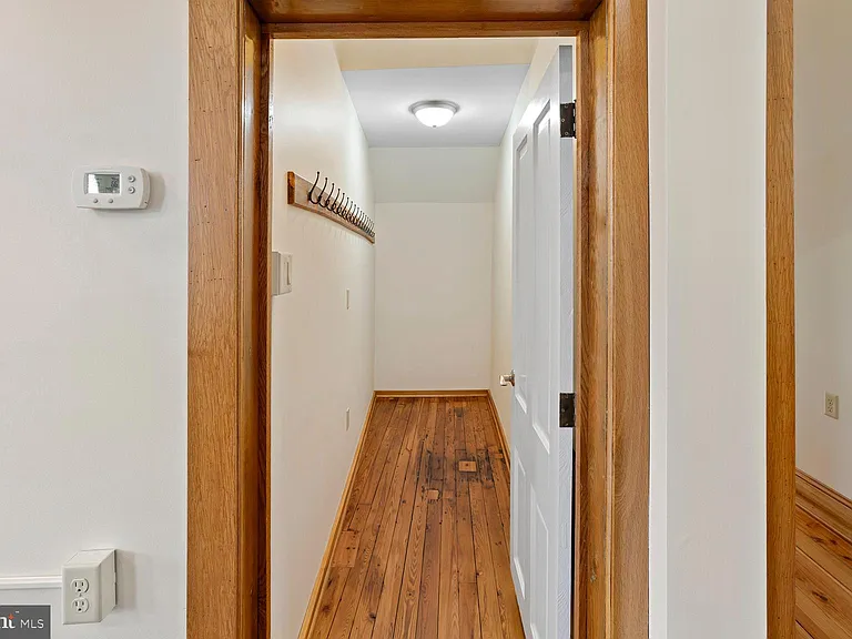 213 Piccadilly St #A — Photo 12