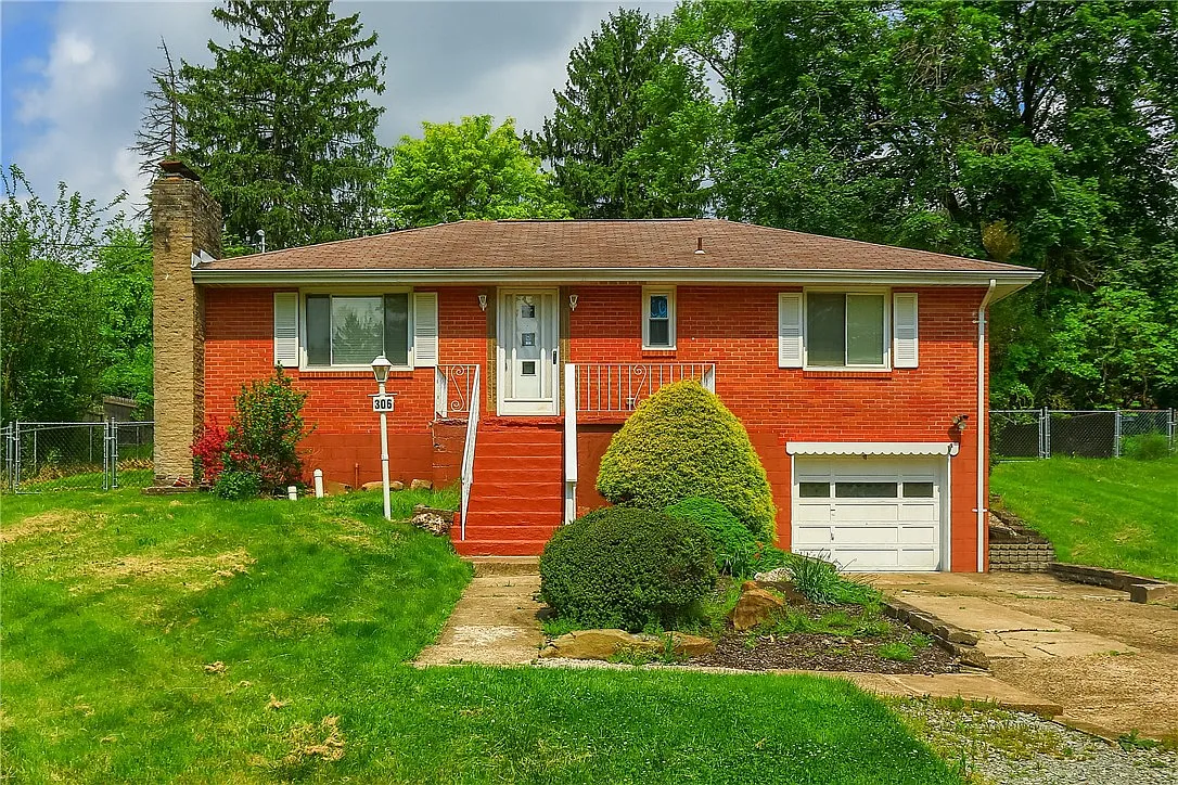 306 Pinevue Dr photo 1