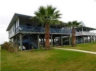 146 Sky Sail Rd, Freeport, TX 77541