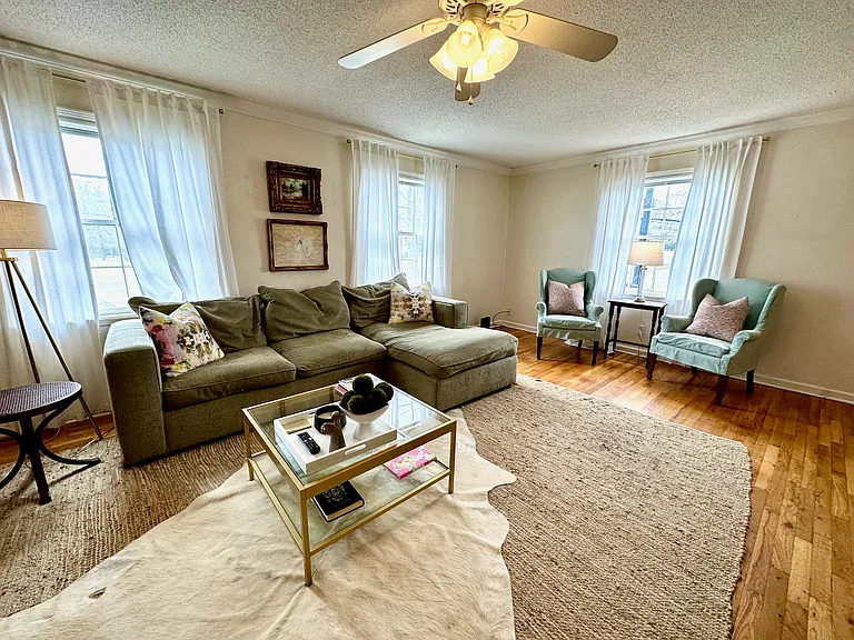 155 S Ross St #155 — Photo 7