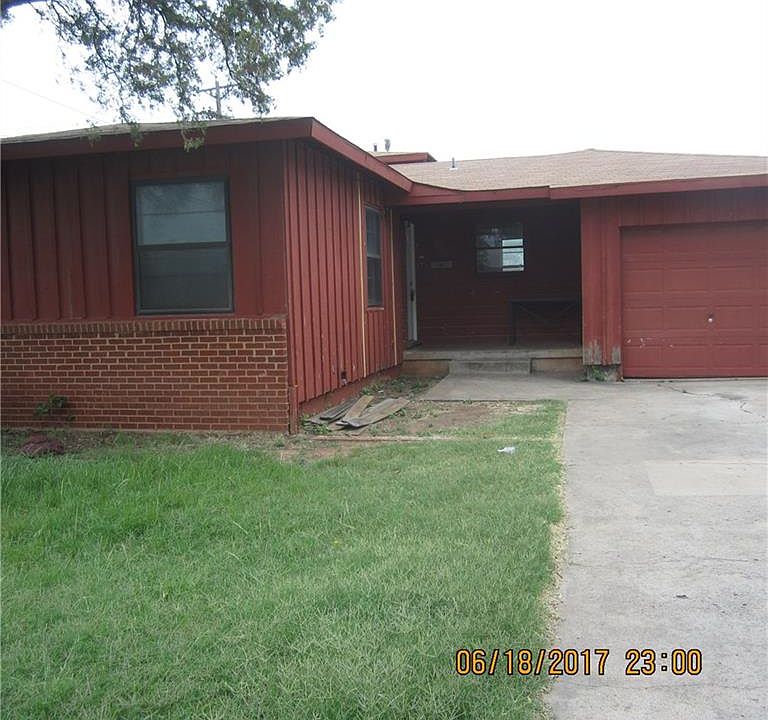1st image of 302 Fannin St