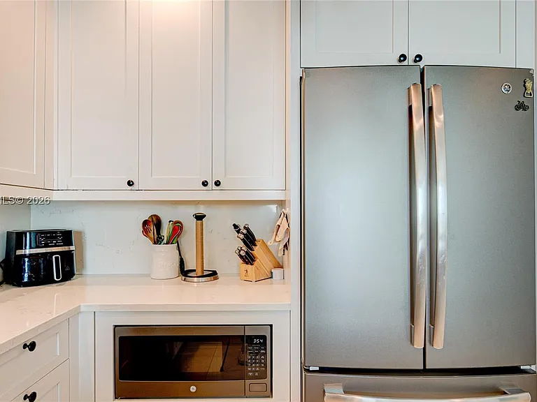 315 NE 3rd Ave #1908 — Photo 11