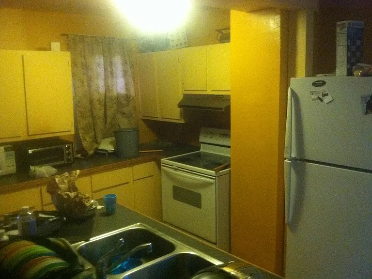 929 S Summit St — Photo 6