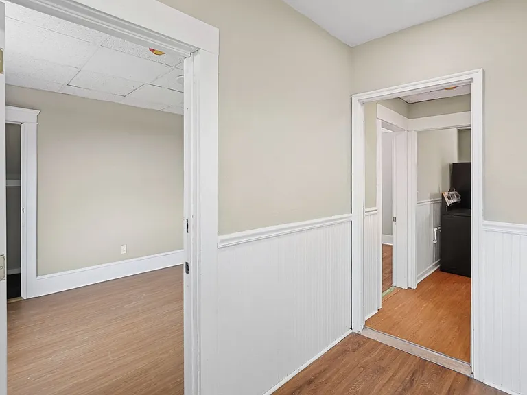 387 Grove St — Photo 20