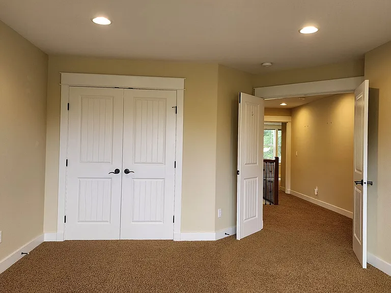 3819 Cameron Dr NE — Photo 51