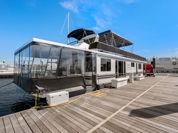 2 E Pier Dr #13, Boston, MA 02129