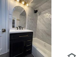 5199 Arch St, Maple Heights, OH 44137