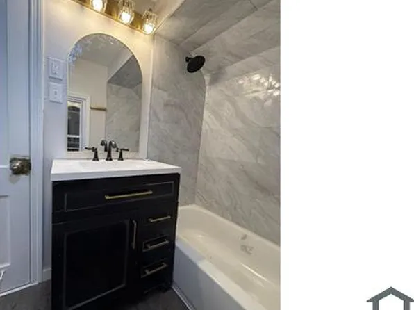 5199 Arch St, Maple Heights, OH 44137