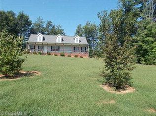 190 Forrest Dr, Madison, NC 27025