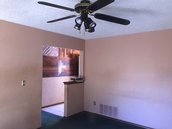 3rd image of 5008 S Fairmont Ave