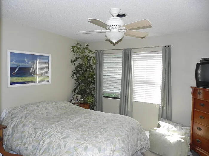 104 Cedarwood Ln — Photo 13