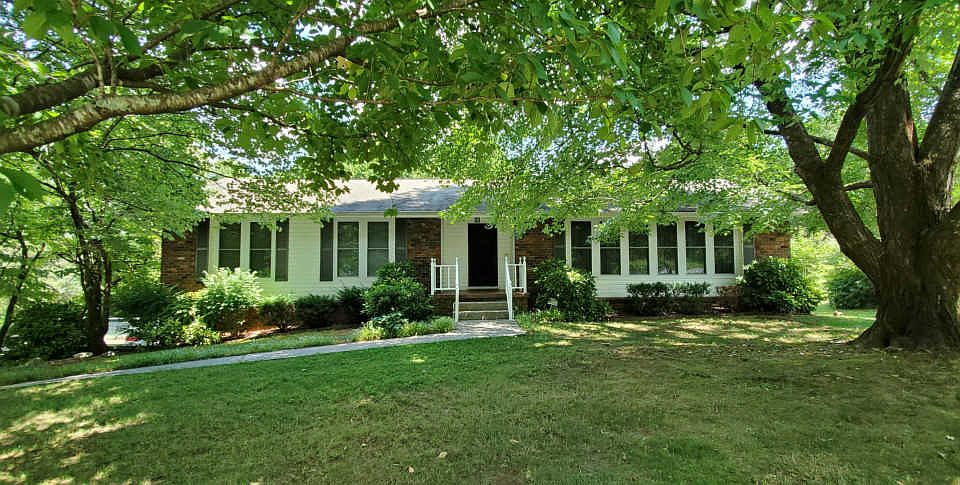 1st image of 8536 Dresden Dr