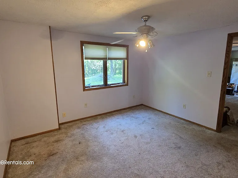 21424 7th St NE — Photo 14